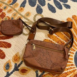 Patricia Nash Travel Purse and extra pouch